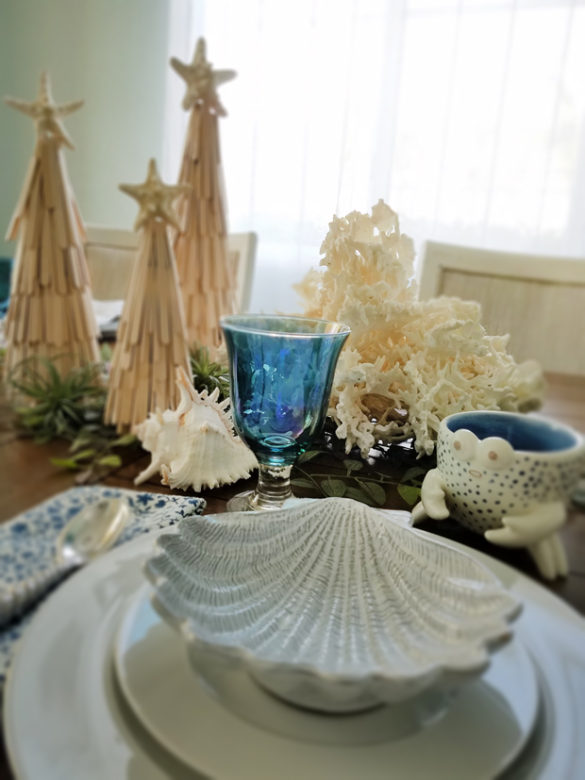 Coastal Christmas Tablescape Ideas