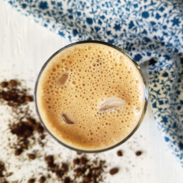 collagen latte recipe by Victoria of Do Tell A Belle